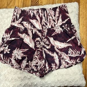 Free People Movement size medium shorts. The way home shorts floral pattern